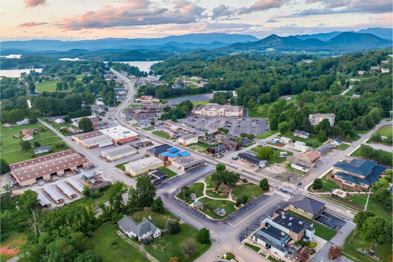 Retreat On The Lake Hiawassee Exterior foto